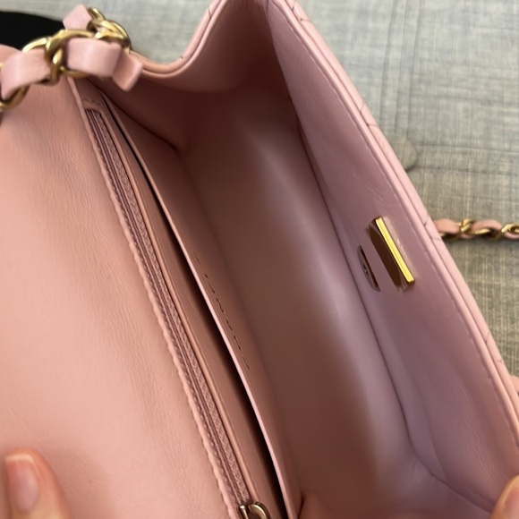 Chanel 22a Light Pink with Light Gold Hardware Square Mini Lambskin - Picture 14 of 17